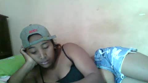 Snapshot of clarah0123 chatting on 10-17-25, 08:06 Clarah0123 online show from 10-17-25, 08:06