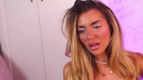 ClaraHazel online show from 11-12-25, 04:24