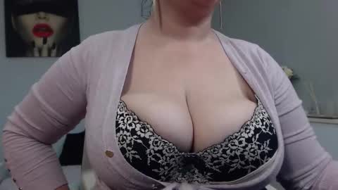 Clara online show from 09-20-25, 06:53