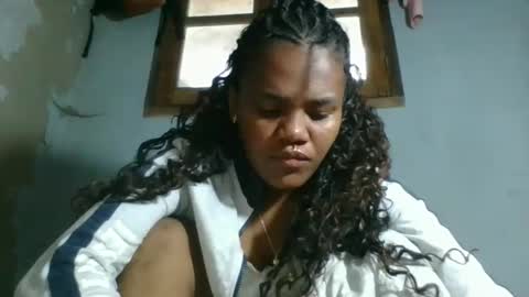 Snapshot of clarisse98 chatting on 11-11-25, 02:22 clarisse98 online show from 11-11-25, 02:22