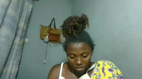 clarisse98 online show from 12-03-25, 06:50