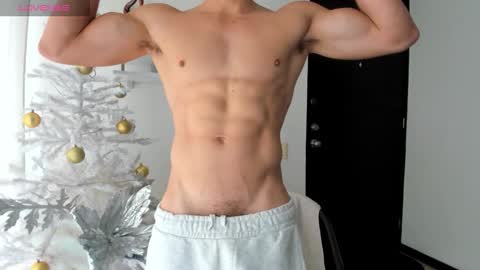 Snapshot of clark_bostom chatting on 11-28-25, 02:09 clark online show from 11-28-25, 02:09