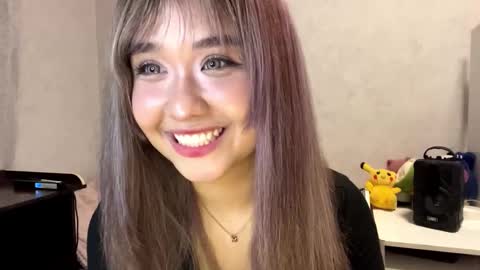 Snapshot of clary_cloud chatting on 11-04-25, 06:18 Lara online show from 11-04-25, 06:18