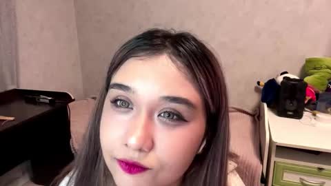 Snapshot of clary_cloud chatting on 11-07-25, 06:08 Lara online show from 11-07-25, 06:08