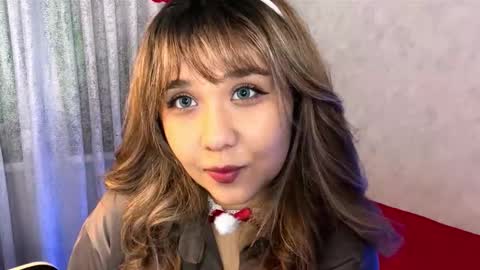 Snapshot of clary_cloud chatting on 11-23-25, 06:41 Lara online show from 11-23-25, 06:41