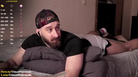 Snapshot of claudrainwall chatting on 02-18-25, 11:52 Claud online show from 02-18-25, 11:52