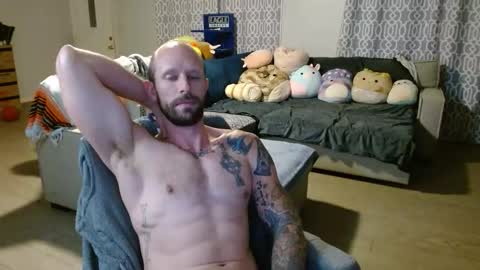 Snapshot of cldeaddrop chatting on 10-22-25, 03:51 Stone Daily online show from 10-22-25, 03:51