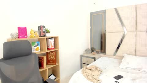 Cleo Adams online show from 09-16-25, 04:13