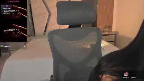 Cleo Adams online show from 10-03-25, 05:26