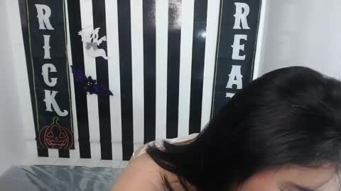 Clementine online show from 10-29-25, 02:41