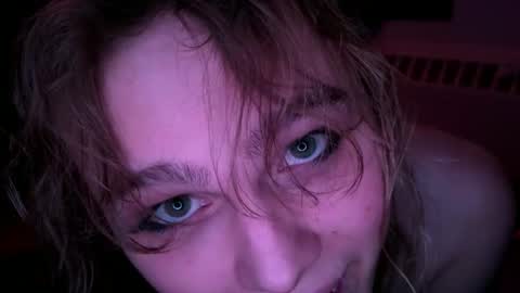 Snapshot of clemie32677 chatting on 11-22-25, 08:02 clemie32677 online show from 11-22-25, 08:02