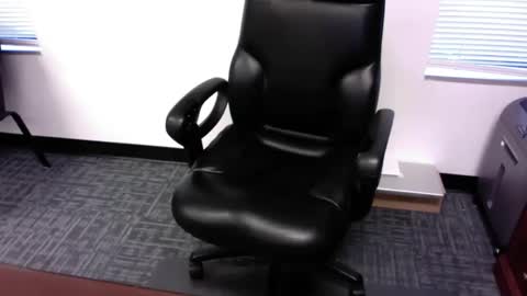 clemike69 online show from 11-04-25, 05:56