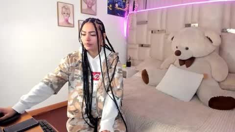 Snapshot of cleo__smith chatting on 09-12-25, 04:45 Cleo smith online show from 09-12-25, 04:45