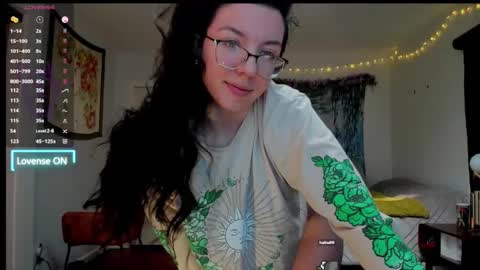 Snapshot of cleo_cam chatting on 02-27-25, 09:25 Cleo Schedule Updates online show from 02-27-25, 09:25