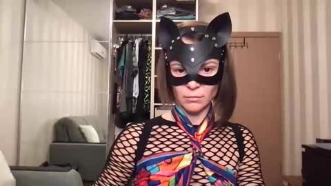 Snapshot of cleo_catra chatting on 09-26-25, 03:05 cleo_catra online show from 09-26-25, 03:05