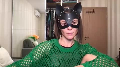 Snapshot of cleo_catra chatting on 09-30-25, 03:39 cleo_catra online show from 09-30-25, 03:39