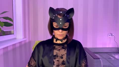 Snapshot of cleo_catra chatting on 11-11-25, 05:35 cleo_catra online show from 11-11-25, 05:35