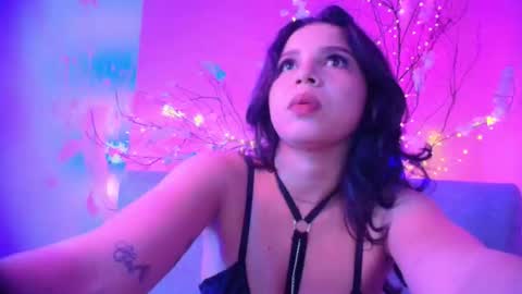 Snapshot of cleo_sexy1 chatting on 10-23-25, 12:15 cleo_sexy1 online show from 10-23-25, 12:15