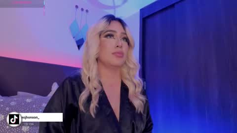 Snapshot of cleojhonson chatting on 10-18-25, 10:05 . Cleo Jhonson . online show from 10-18-25, 10:05