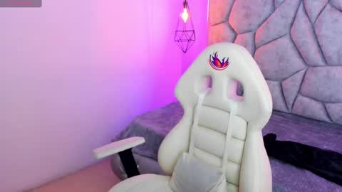 cleoopatraa__ online show from 11-01-25, 07:49