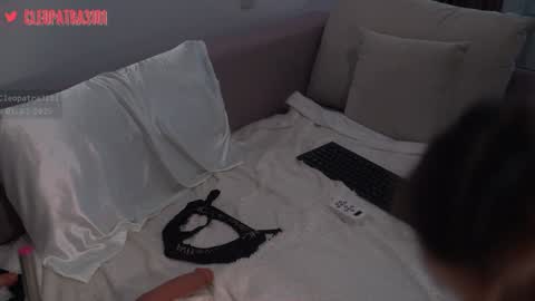 Cleopatra online show from 02-01-25, 01:51