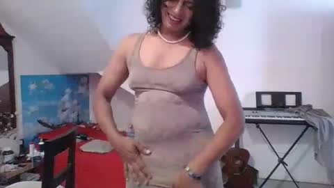 Cleopatra online show from 09-30-25, 06:07