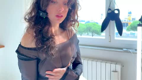 Snapshot of cleopatra_sinns chatting on 10-25-25, 12:02 cleopatra_sinns online show from 10-25-25, 12:02