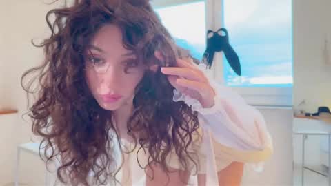 Snapshot of cleopatra_sinns chatting on 11-23-25, 02:06 cleopatra_sinns online show from 11-23-25, 02:06