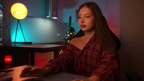 Cleo online show from 12-18-25, 07:36