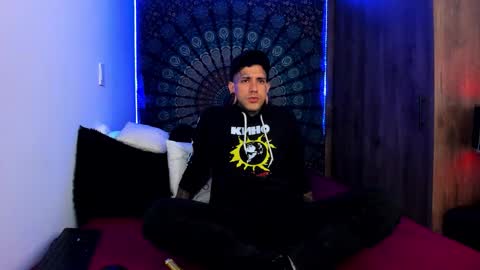 cleo y maikol online show from 11-05-25, 01:05