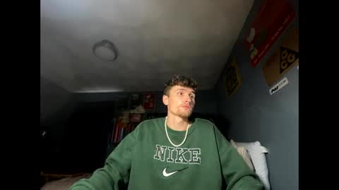 Snapshot of clint_wood chatting on 11-13-25, 07:57 clint_wood online show from 11-13-25, 07:57