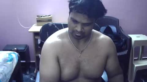 Snapshot of clitorisgspot69 chatting on 11-22-25, 06:51 Raj online show from 11-22-25, 06:51