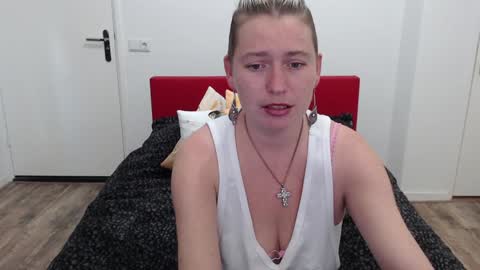 Syl  online show from 01-10-25, 09:13