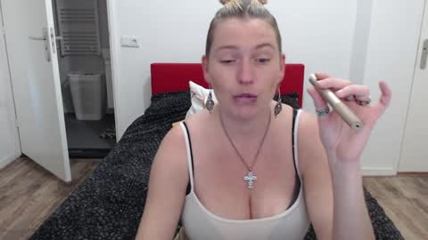 Syl  online show from 01-13-25, 02:00