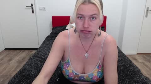 Syl  online show from 01-15-25, 07:01