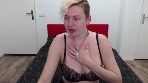 Syl  online show from 01-17-25, 08:02