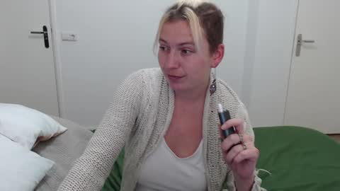 Syl  online show from 01-23-25, 02:17