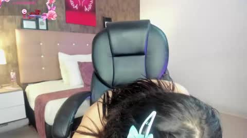 cloe__stone online show from 10-07-25, 03:47