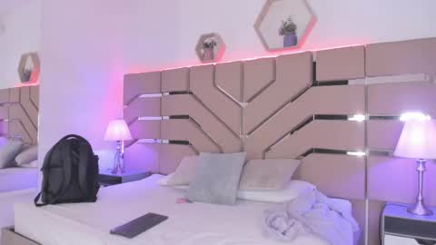Cloe Online de 600 a 1400 online show from 10-04-25, 11:41