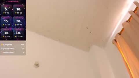 CLOE online show from 11-06-25, 02:51