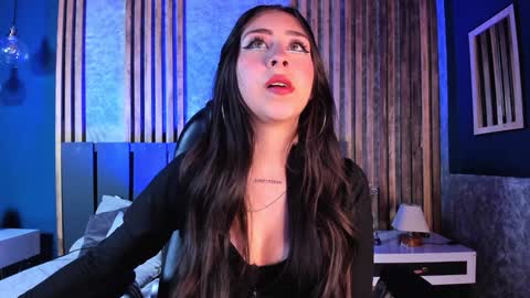 Cloe  online show from 12-23-24, 01:40