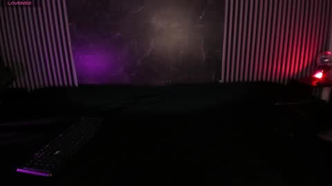 Cloe online show from 10-20-25, 04:24