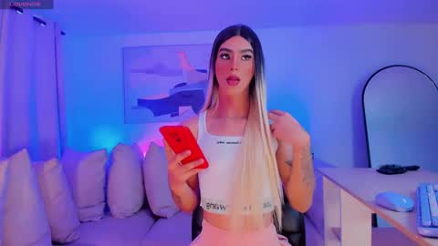 CLOE REMINTON online show from 01-04-25, 02:56