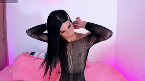 CLOE REMINTON online show from 02-04-25, 10:10