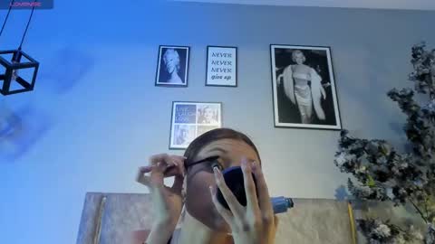 cloedurant online show from 03-25-26, 12:44