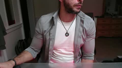 Cloud online show from 10-28-25, 10:34