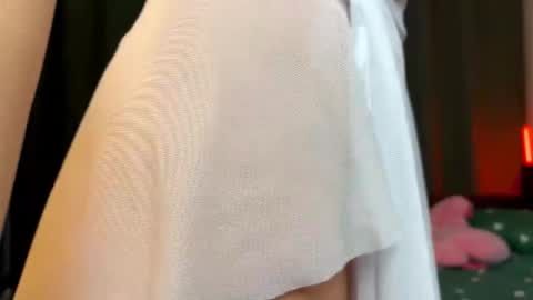 Jenny online show from 10-25-25, 04:13