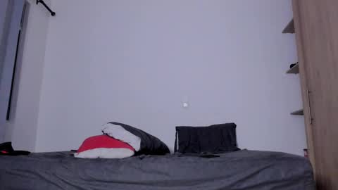 Snapshot of cloudy_pigdude chatting on 03-02-25, 10:14 CRISTIAN online show from 03-02-25, 10:14