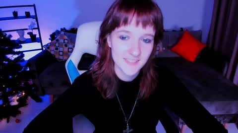  Clover  follow me  online show from 01-02-25, 02:57