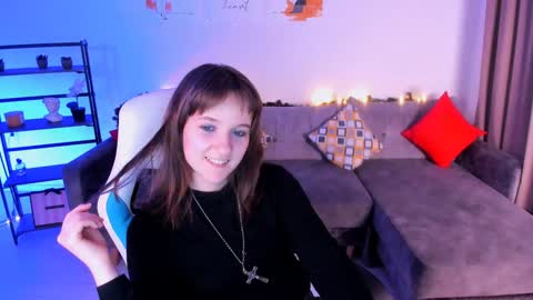  Clover  follow me  online show from 01-14-25, 09:09